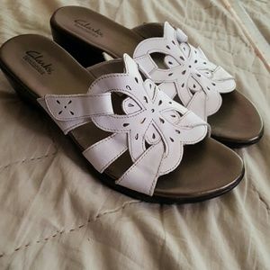 Clark's leather sandals sz 8 new