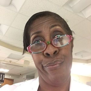 Meet your Posher, Avis