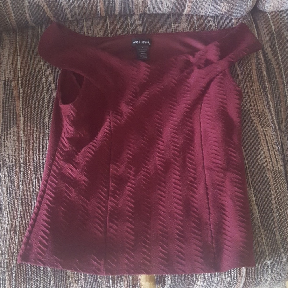 Wet seal tanktop