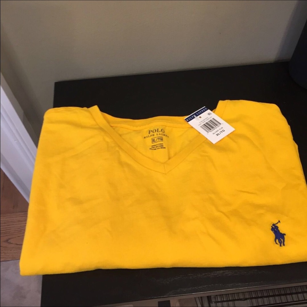 NWT Men's Polo Tshirt size XL