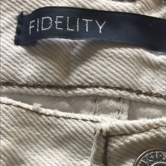 FIDELITY DISTRESSED BLEACHED DENIM SHORTS. - Picture 3 of 3