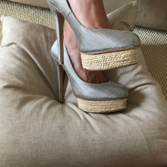 🎉HOST PICK🎉Pelle Moda Silk Platform Heels - Picture 2 of 8