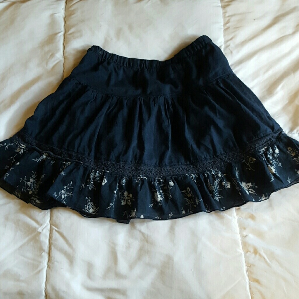 Abercrombie & Fitch floral mini skirt
