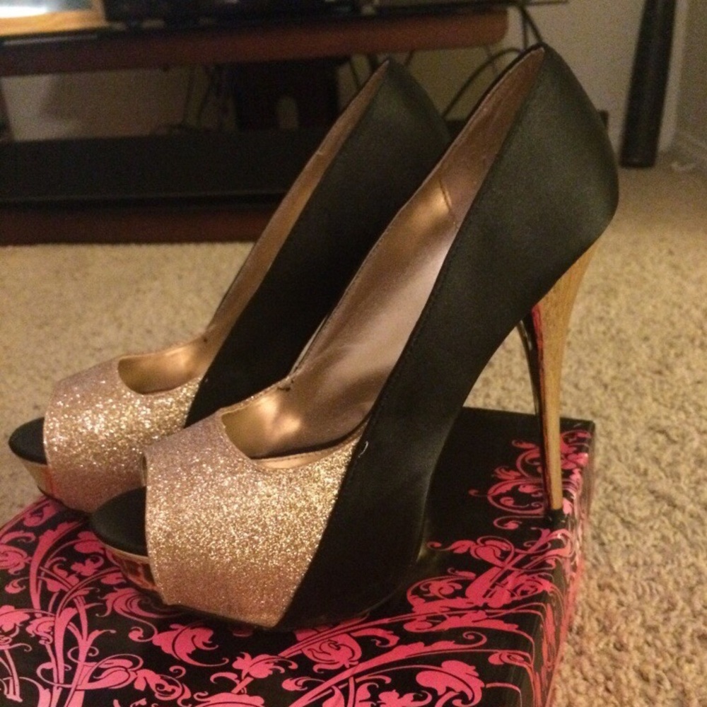 Black and gold glitter open toe platform stilettos