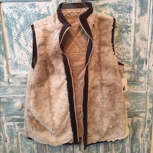 Gold Faux Fur reversible vest