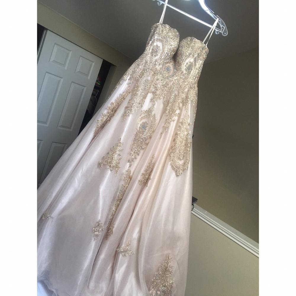 Elegant Ball gown - Pageant/Prom/Quince'