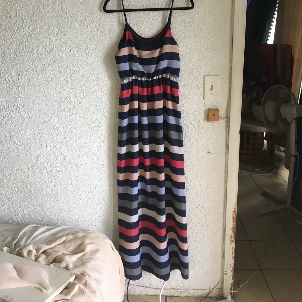 Striped BCBG formal dress XS maxi - Picture 3 of 4