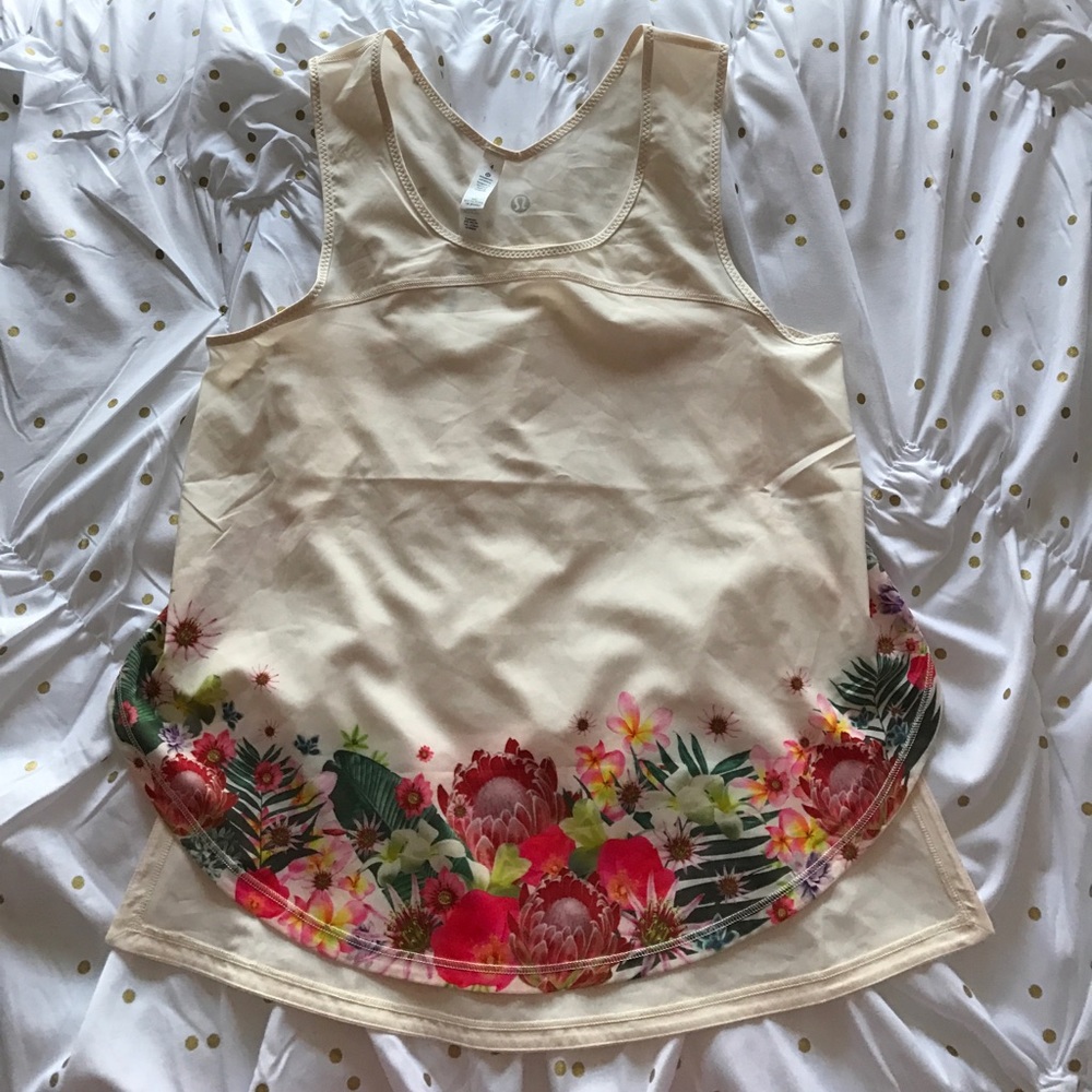 Lululemon Run Split Singlet w/ Floral Hem