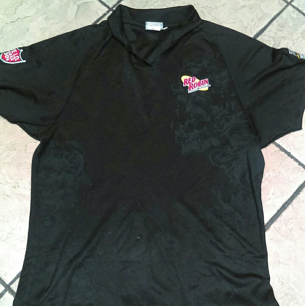 Red Robin polo work shirt Ladies Large