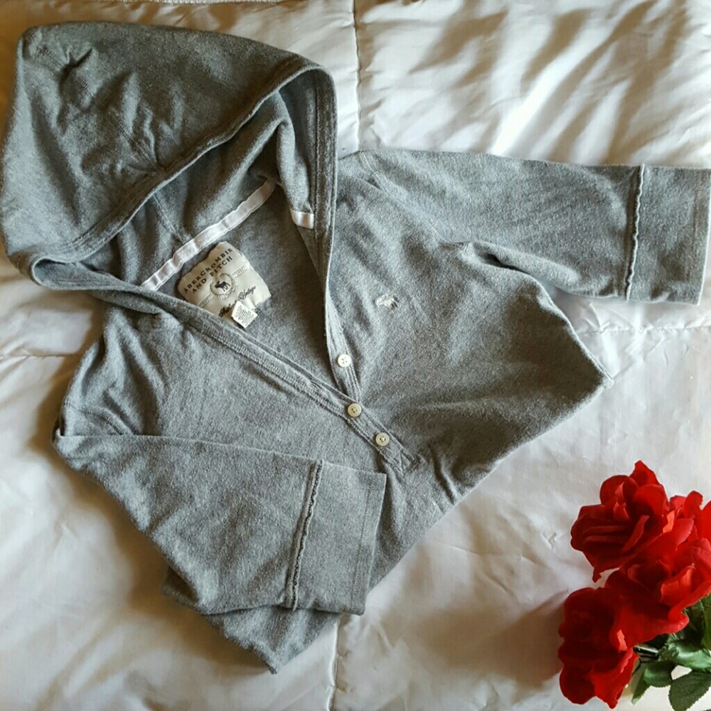 Abercrombie & Fitch 3/4 sleeve shirt