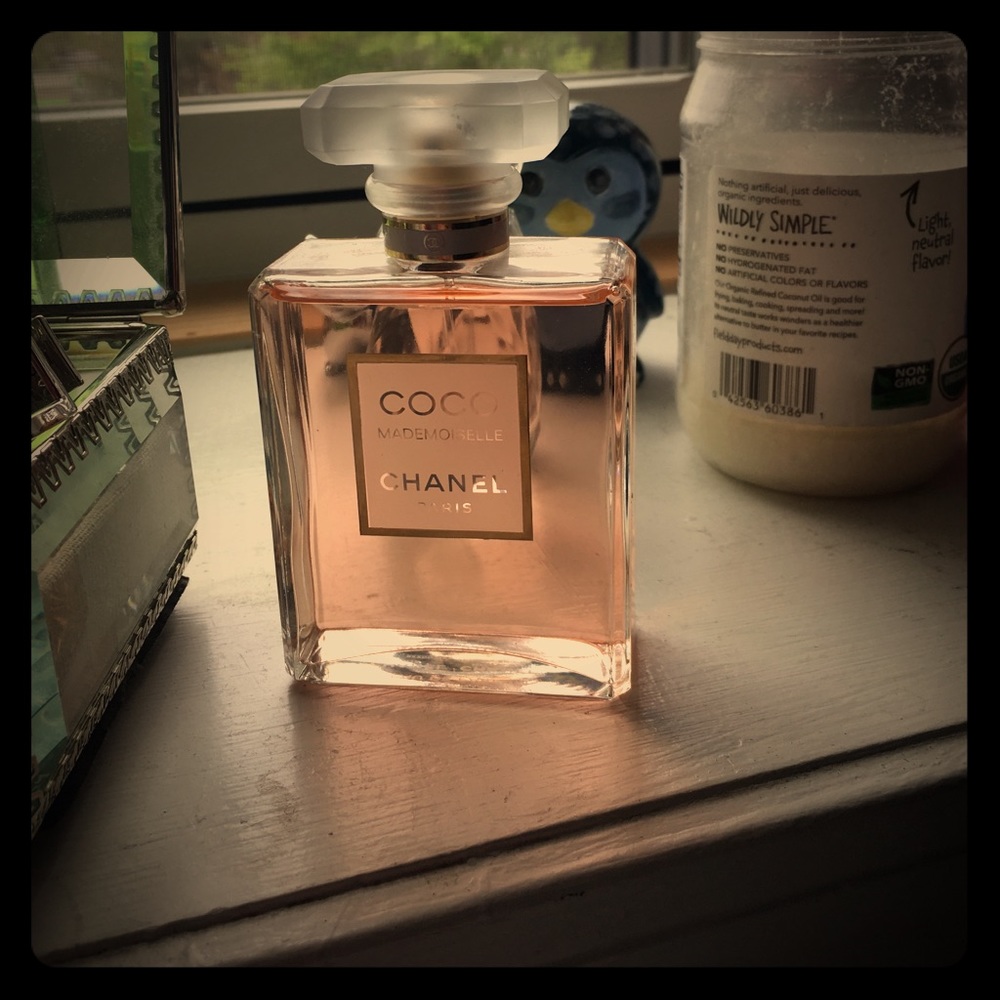COCO Mademoiselle CHANEL Paris