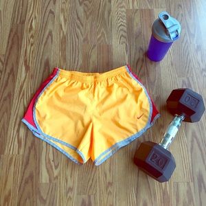 NIKE Athletic Shorts🏃🏽‍♀️