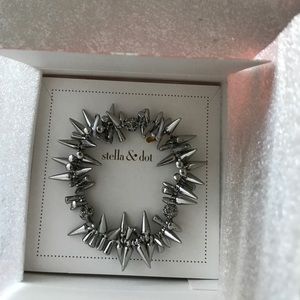 Stella & Dot BRAND NEW Renegade Cluster Silver