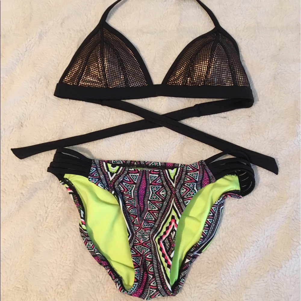 Baiting suit
