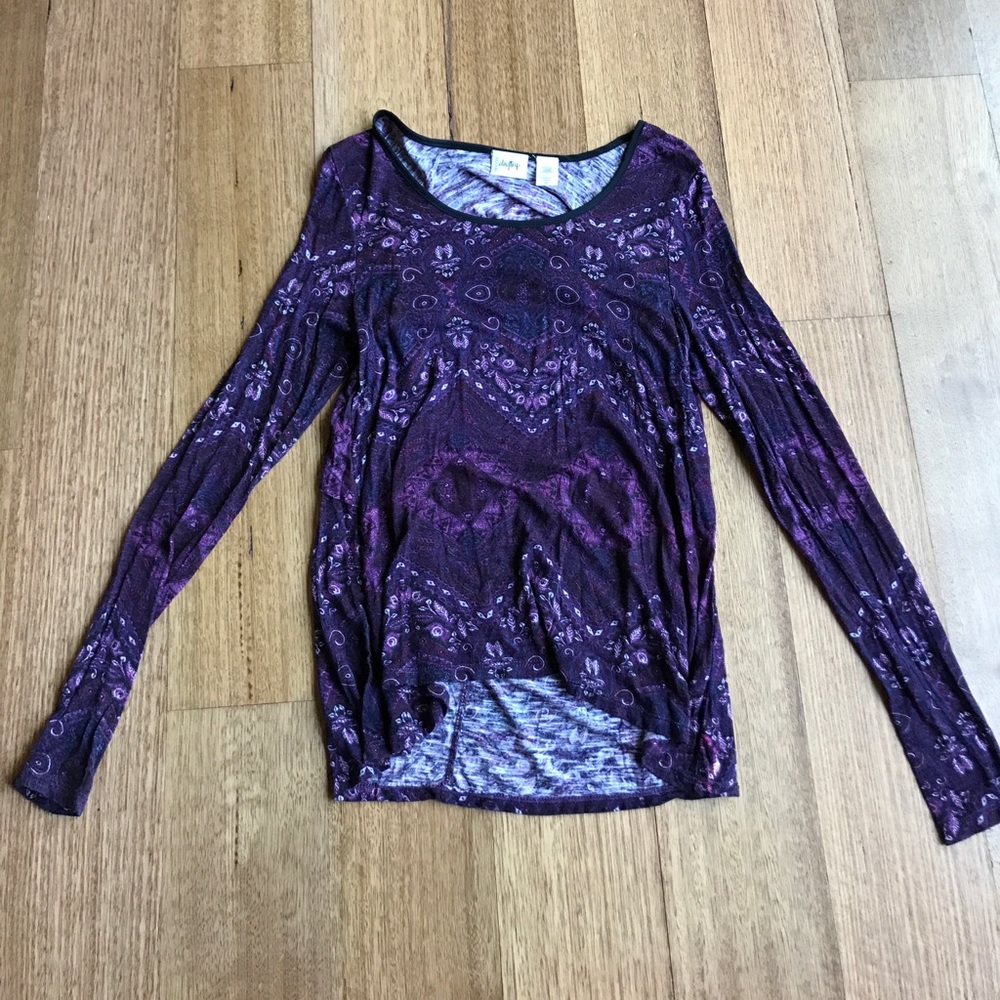 Super cute long sleeve shirt from Buckle