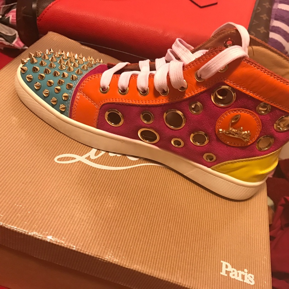 Red bottom sneakers - Picture 2 of 2