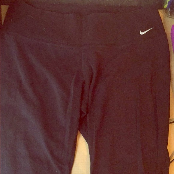 Nike mid length leggings/yoga pants - Picture 1 of 1