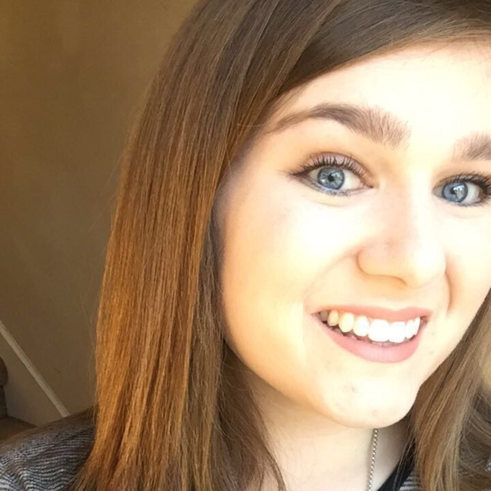 Meet your Posher, Carly