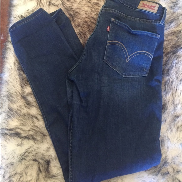 Levi skinny jeans - Picture 1 of 1