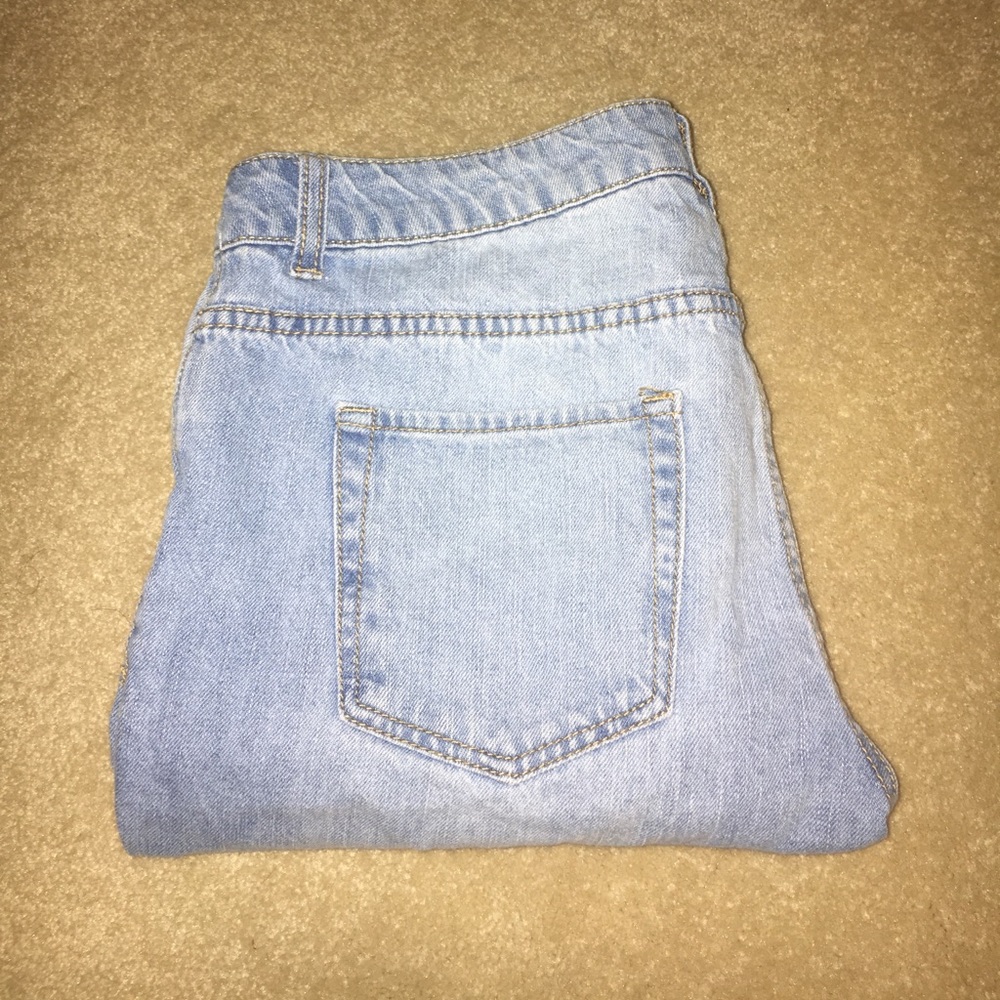 Light wash Jeans