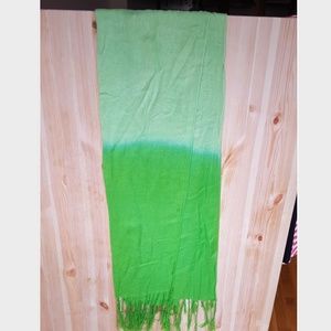 Green Ambre scarf