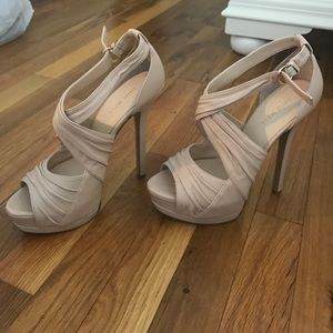Nine West 5 inch nude strappy heels size 7