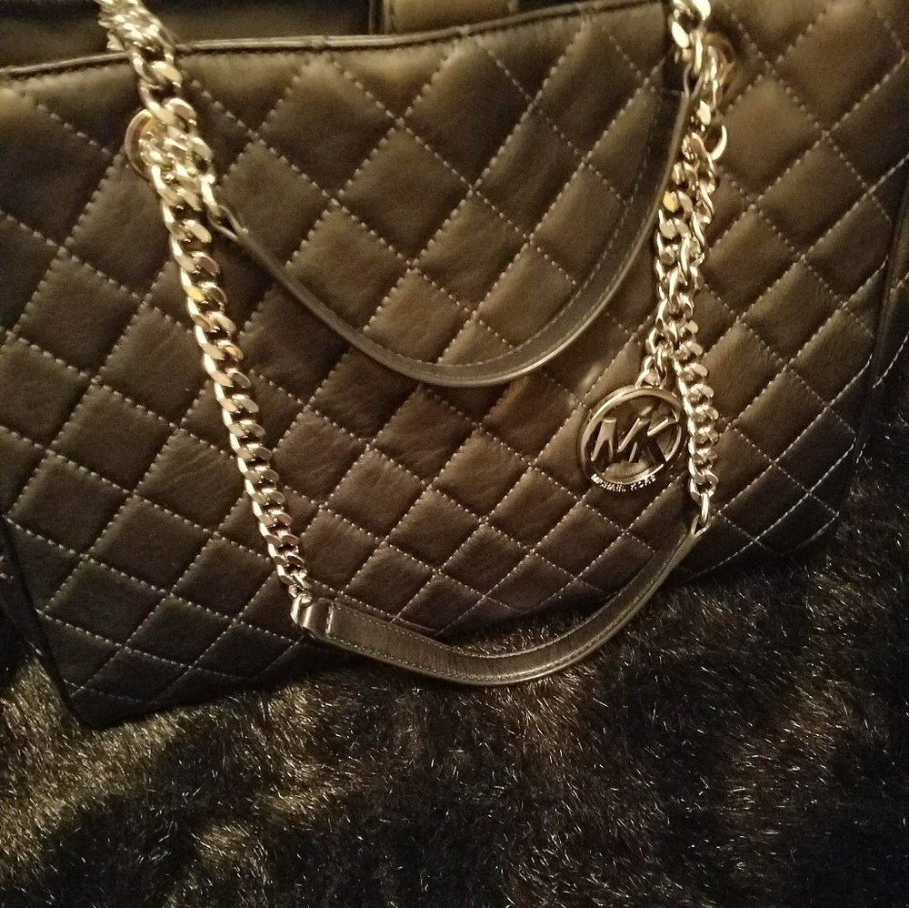 Quilted Michael Kors Handbag Selling