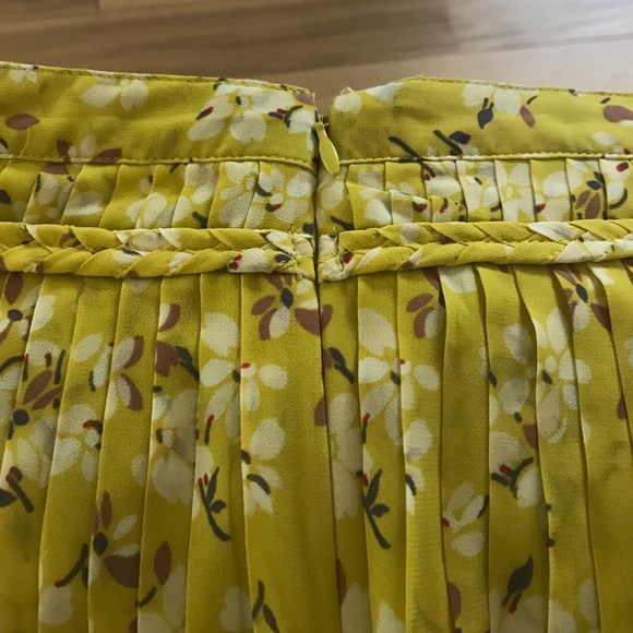 American Eagle Floral Pleated Skirt - Picture 7 of 7