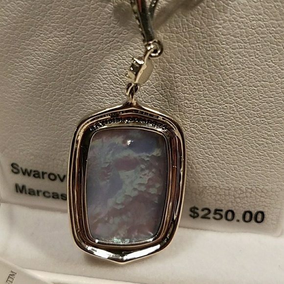 Lavish by TJM Purple Mother Pearl Triplet Pendant - Picture 3 of 4