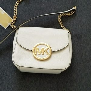 Michael kors crossbody bag
