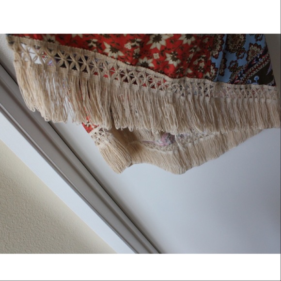 Shawl - Picture 2 of 3