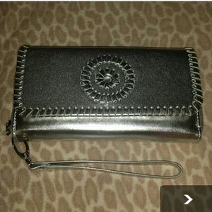 Silver Clutch