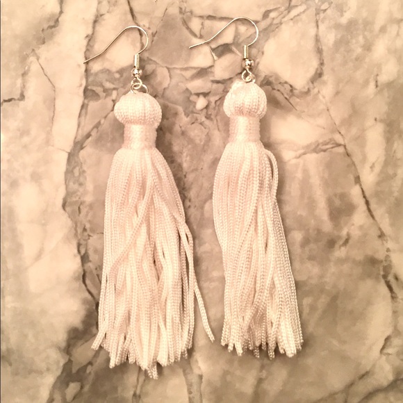 Tassel earrings - Picture 2 of 3