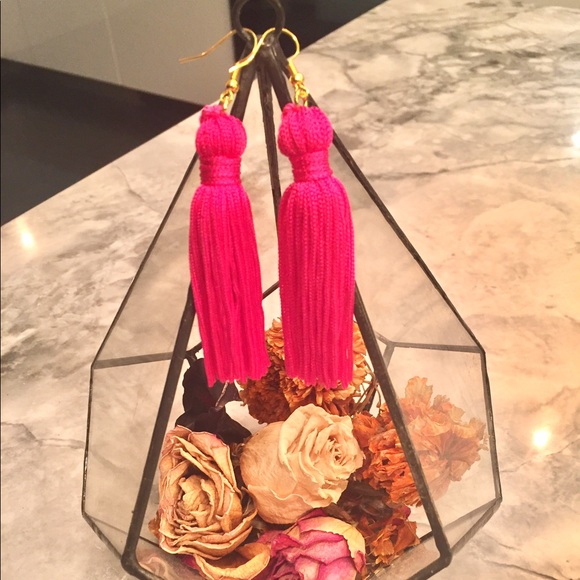 Tassel earrings - Picture 3 of 3