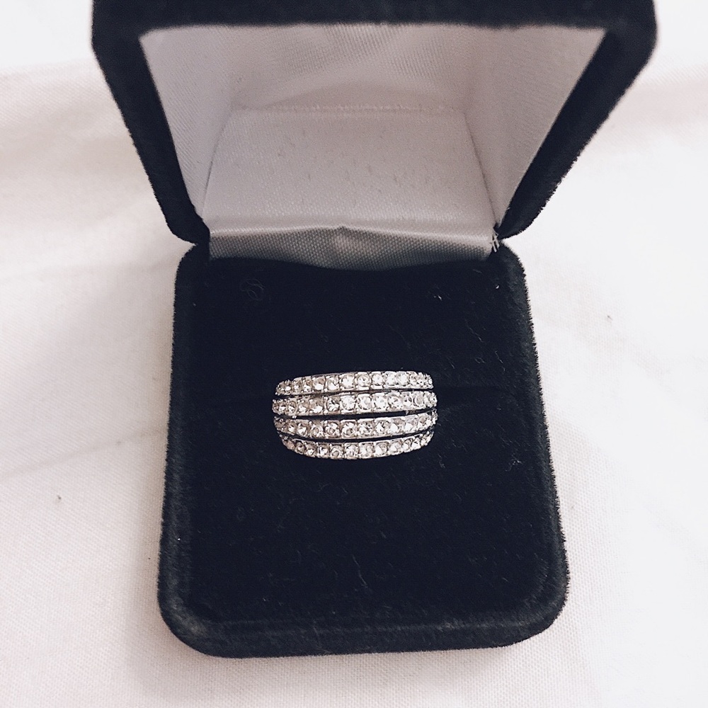 Faux Diamond Ring Size 5.5-6
