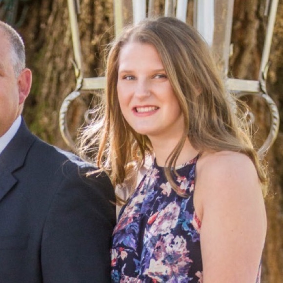 Meet your Posher, Paige - Picture 1 of 1