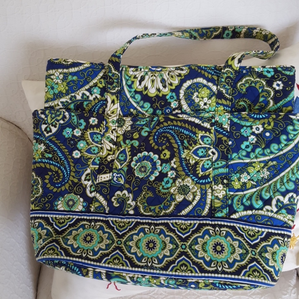 Vera Bradley quilted tote