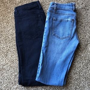 2 pairs of jeans