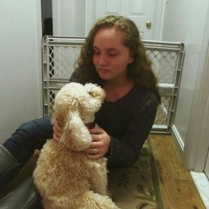 Meet your Posher, Elizabeth