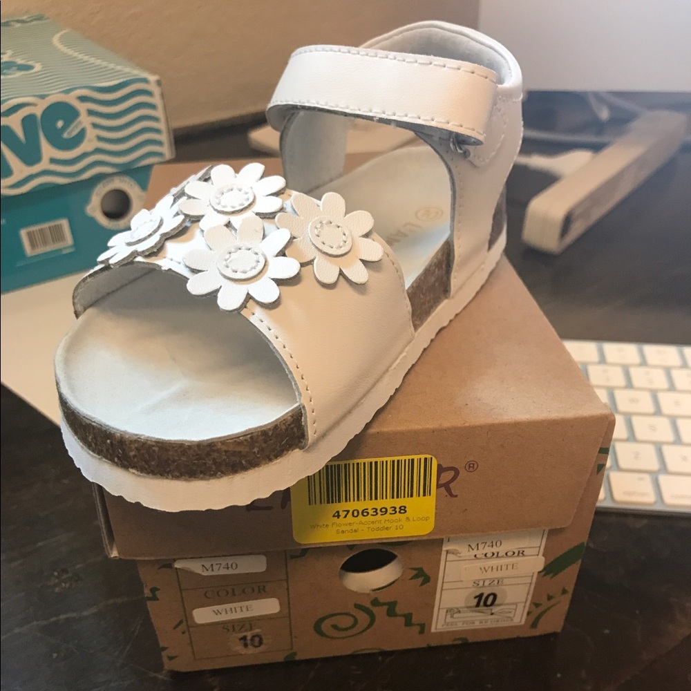 L'amour white sandals