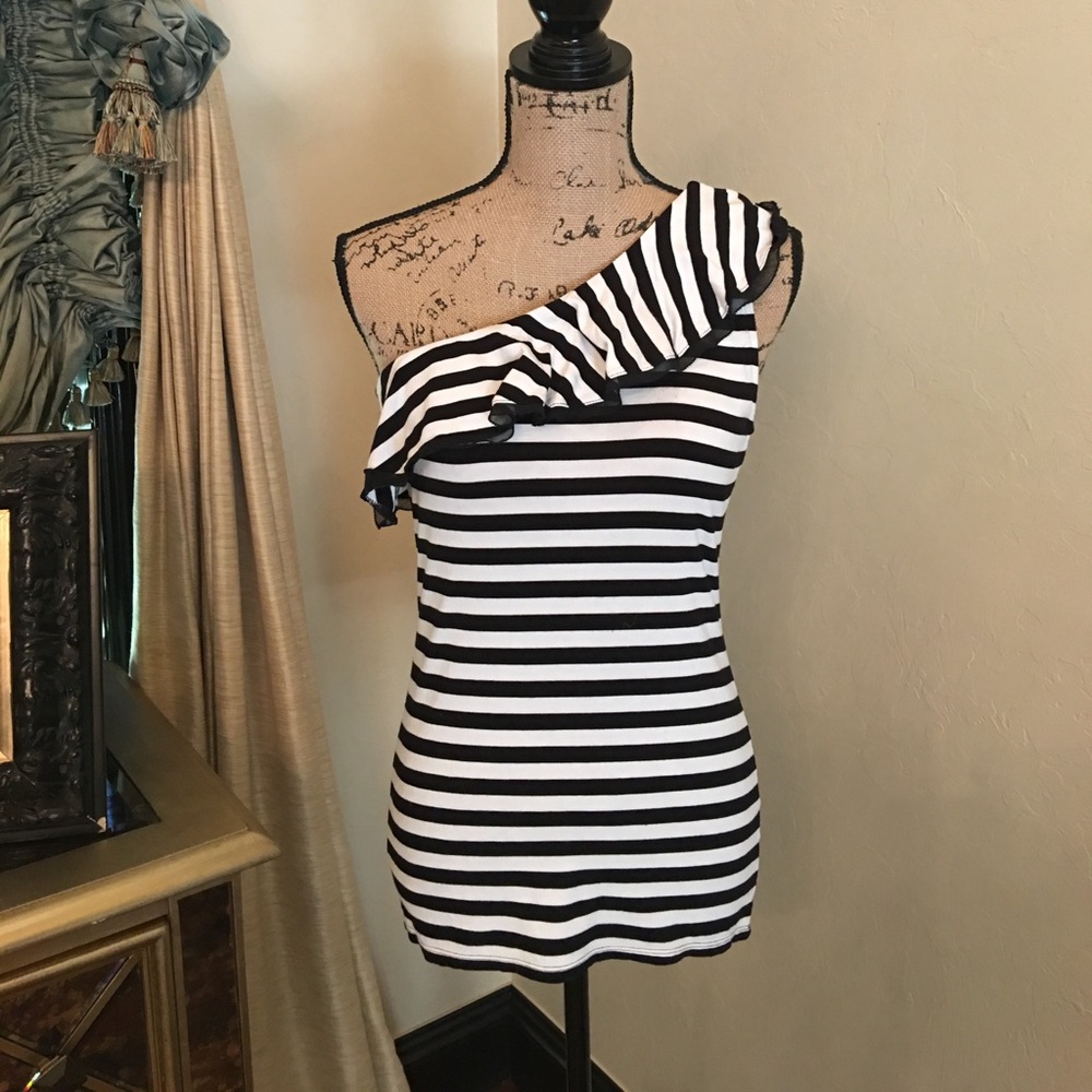 White House Black Market Top Small