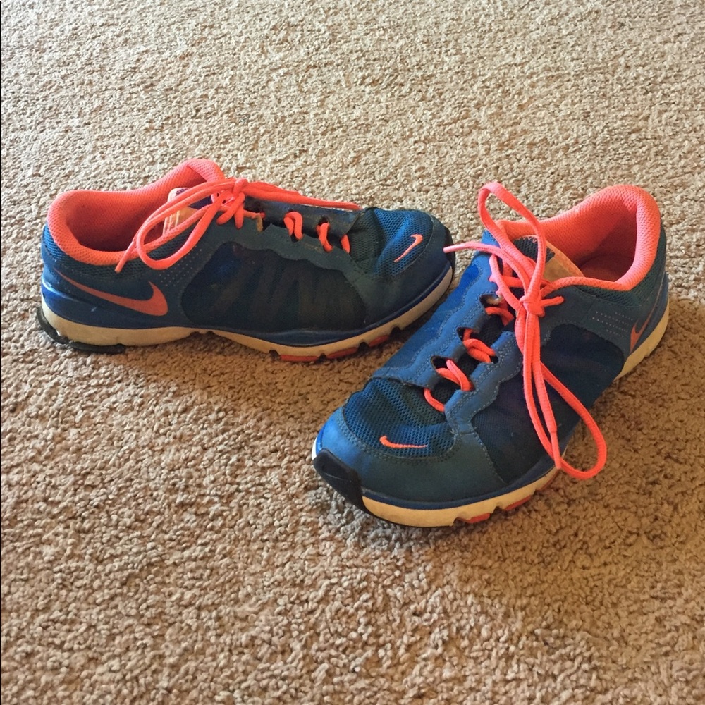Nike breathe blue and hot pink women's sz 10