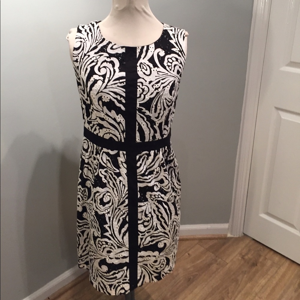 Anthropologie Tabitha Embroidered Black & White