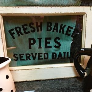 Pie Sign