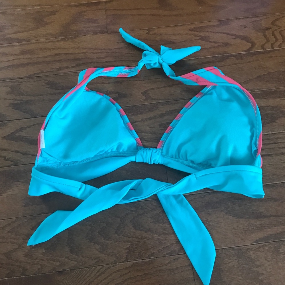 Bikini - Picture 4 of 6