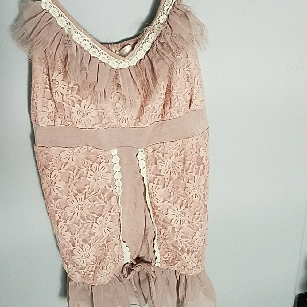 Lace top - Picture 2 of 5