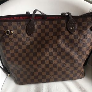 Louis Vuitton Neverfull Tote