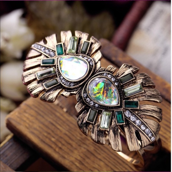 Vintage Leaf Bangle Bracelet (nwot) - Picture 2 of 6