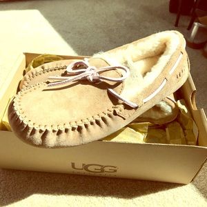 Ugg slippers brand new!
