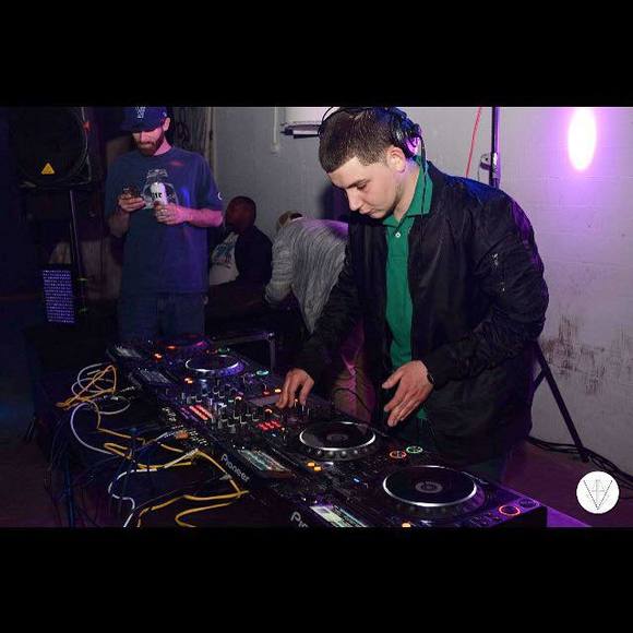 Meet your Posher, Chris - Picture 1 of 1